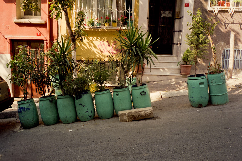 A photograph by Ali Bosworth titled 20080810_05_36 in the project Istanbul